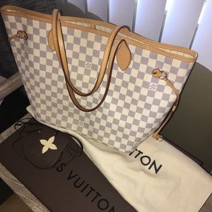 Louis Vuitton Neverfull MM